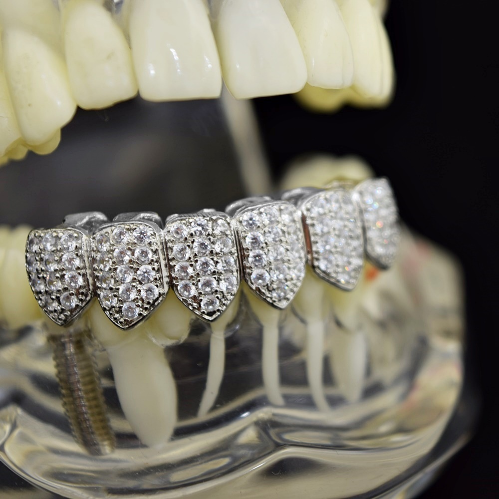 Щетка reinast luxury. Asap rocky grillz. Какие самые дорогие зубы. Грилзы бриллиантовые. Грилзы бриллиантовые.
