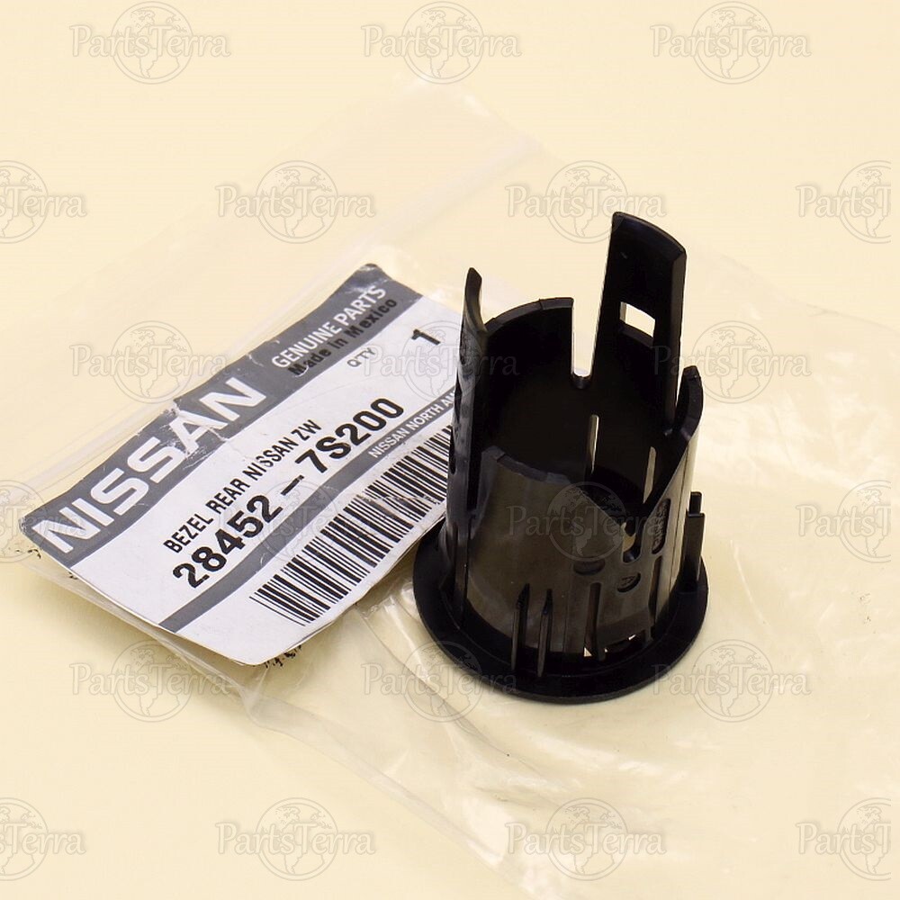 28452-7S200 OEM Genuine Nissan TITAN ARMADA Left or Right Reverse Sensor Bracket