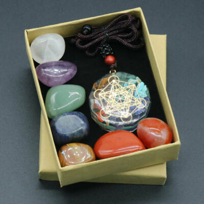 Natural Quartz 7 Chakra Orgone Crystal Chip Stone Pendant Reiki Healing Necklace