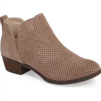 Cityclassified Women's Beige Devote Split Perforated Booties Size 7