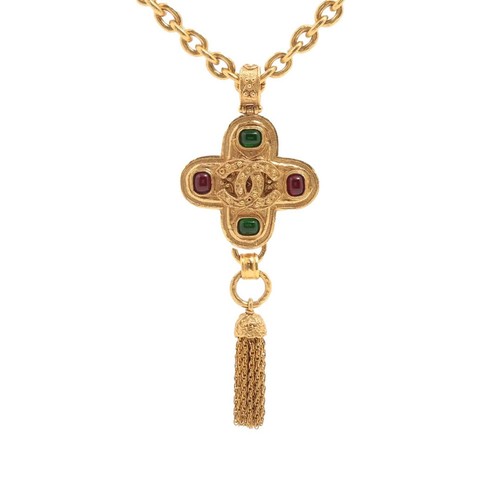 CHANELN°19 ペンダント CHANEL n°19 Pendant Accessory Stylish Perfume Eye-catching From