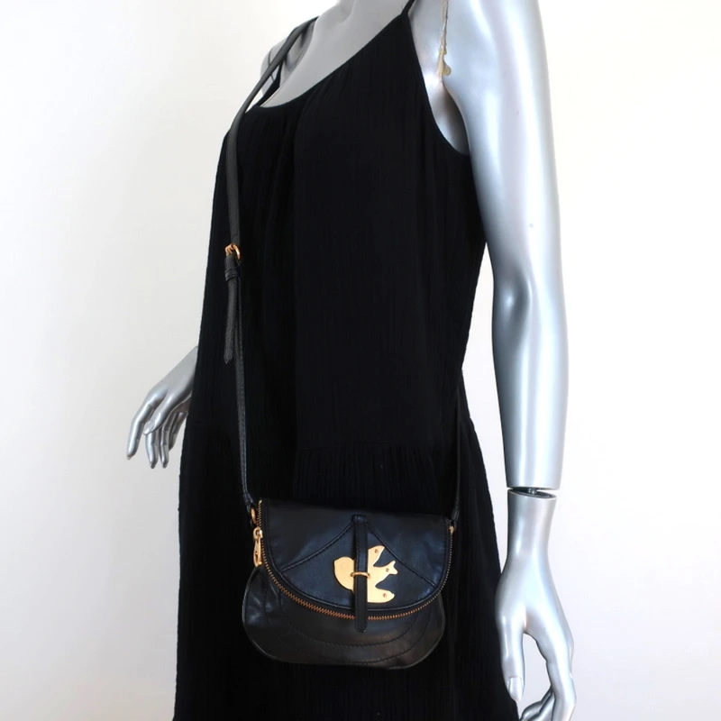 marc jacobs petal to the metal