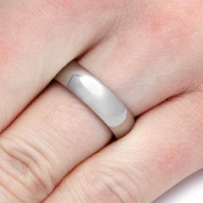 Pre-owned Undisclosed Ironwood Ring With Titanium Overlay-sig3004