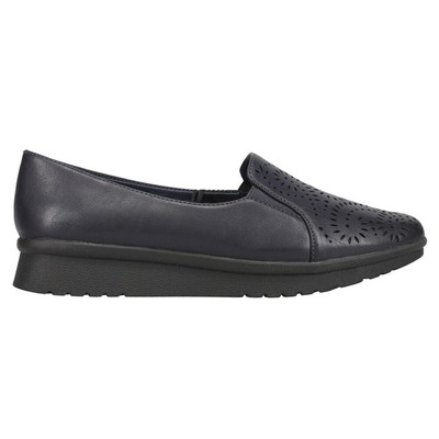 Baretraps Amry Slip On  Womens Size 11 M Flats Casual BT29522-410