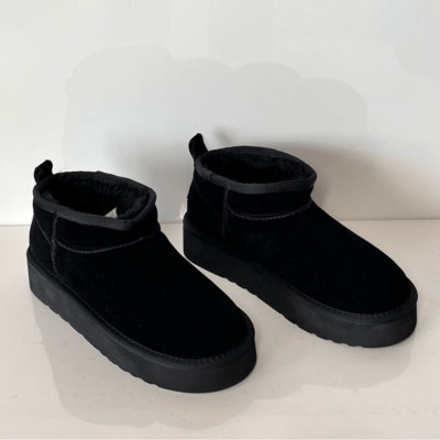 Lamo Ellie Water Resistant Suede Platform Boots Size: 8