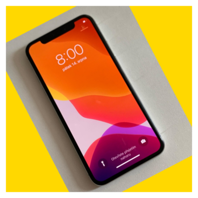 Apple iPhone XS Image 1