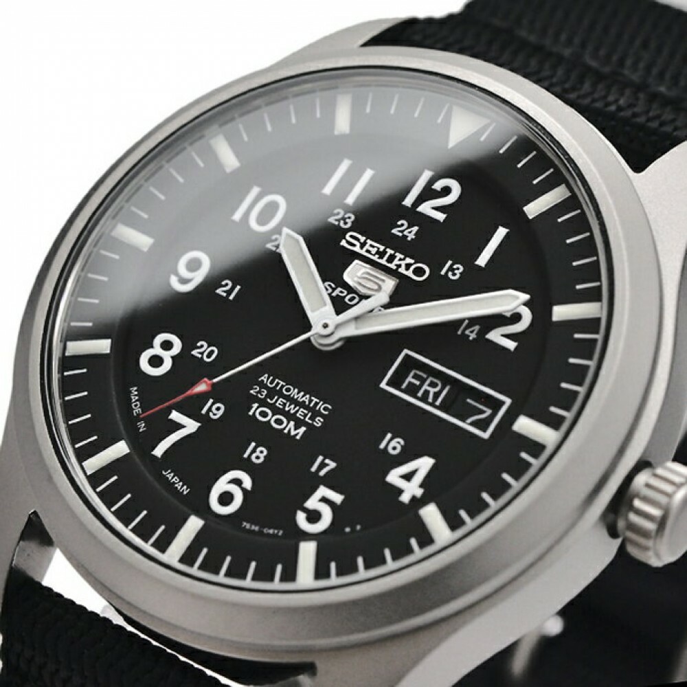 Pre-owned Seiko 5 Sports Automatic Snzg15j1 Snzg15 Snzg15j Stainless Steele Day Date Glow