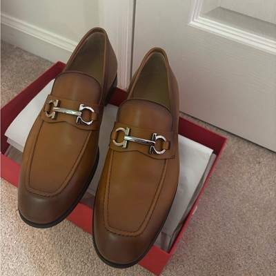 New in box Ferragamo Men s Loafers 10.5