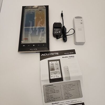 AcuRite 01201M Vertical Wireless Color Weather Station with 