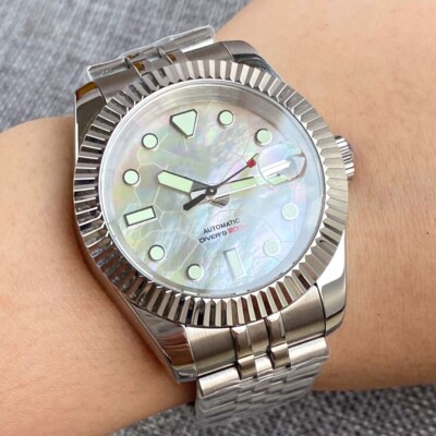 39mm Sterile Mother Shell Dial Sapphire Glass Japan NH35A Automatic Mens Watch