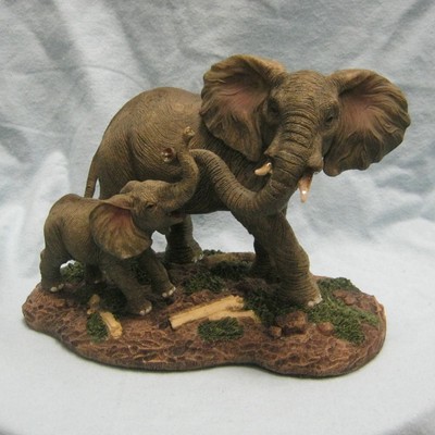 SS-G-54137 Gray Elephants Mother & Child Playing with Trunks Figurine, 6.5''