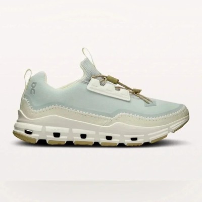 On Running. Color:Glacier | SeedlingWOMENSHOES SZ W7.5 EUC Women's Cloudaway