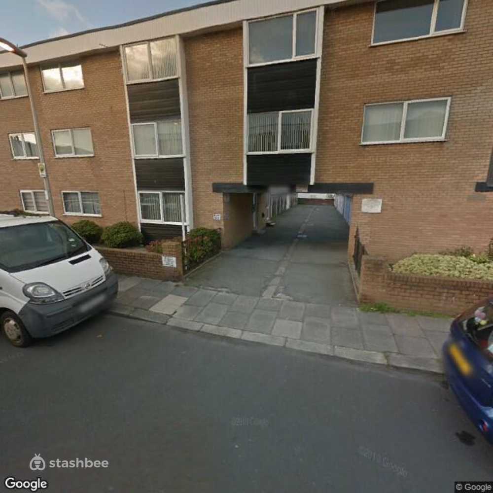 Fantastic 112 Sq Ft Garage available to rent in Blackpool (FY4) in