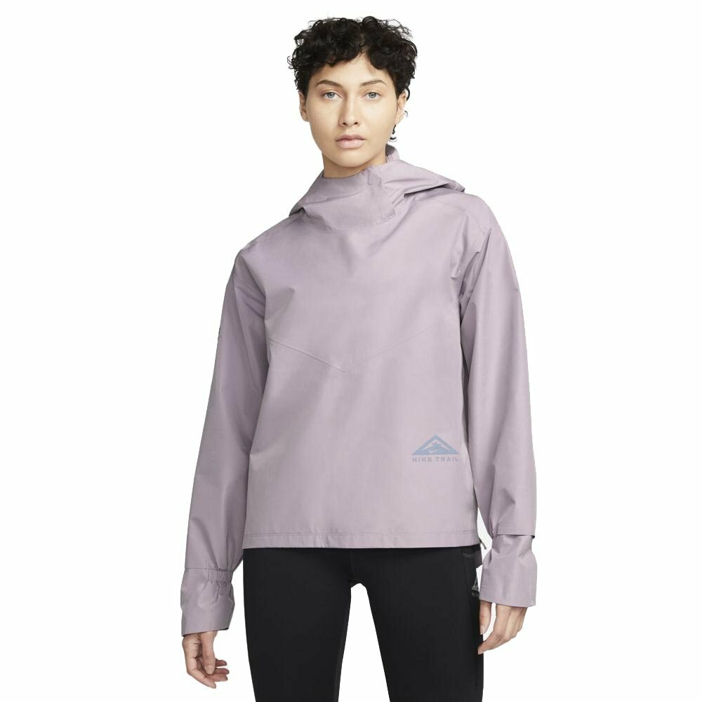 

Nike Trail Gore-Tex Infinium Водонепроницаемая фиолетовая женская беговая куртка DM7565-501, Фиолетовый