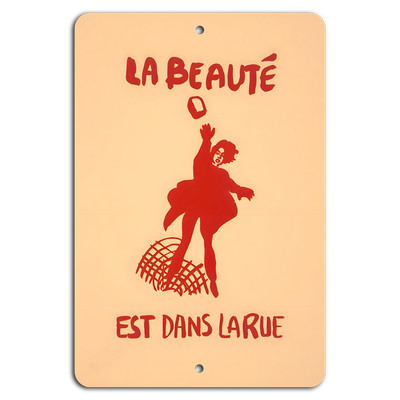 La Beauté: Capture the Street's Charm