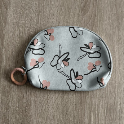 NEW  IPSY Cosmetic / Makeup Bag
