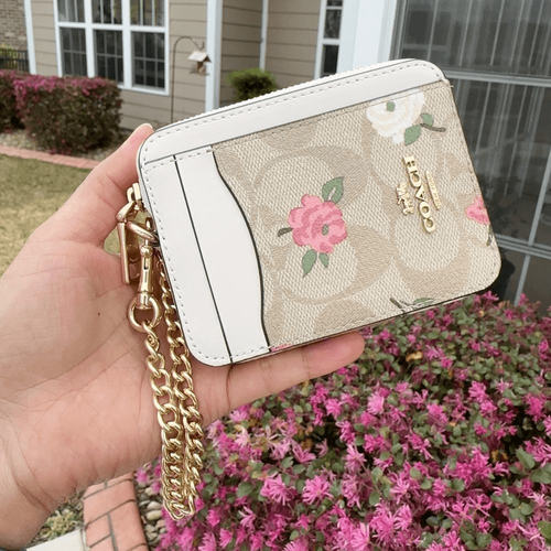 いちごプリント【COACH】チェーンストラップ Zip Card Case COACH ZIP CARD CASE STRAWBERRY PRINT:NWT STRAWBERRIES CAR32