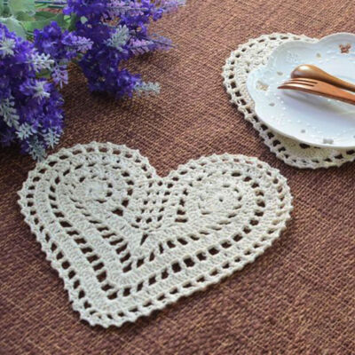 4Pcs/Lot Vintage Handmade Cotton Crochet Lace Doily Heart Shaped Placemats 8''x6''