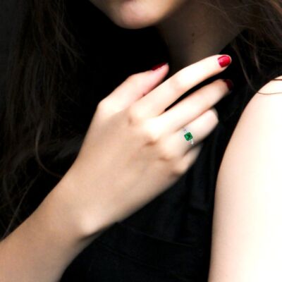 Pre-owned Pucci 1.62 Emerald 3 Stone Simulated Emerald Modern Statement Ring 14k White Gold