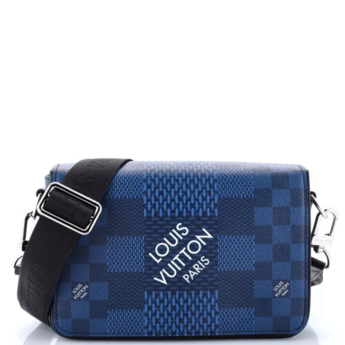 LOUIS VUITTON Shoulder Bag Messenger GM Boss Fall Monogram LOUIS VUITTON Shoulder Bag Messenger GM Boss Fall Monogram