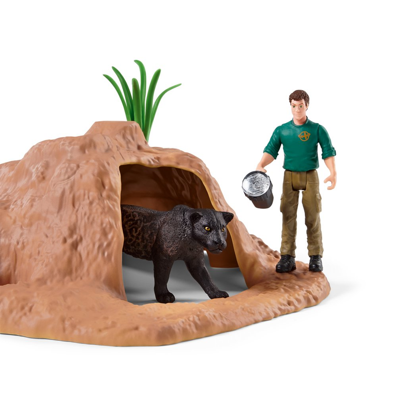 Schleich Wild Life Ranger Adventure Station with Animal Action Figures Playset