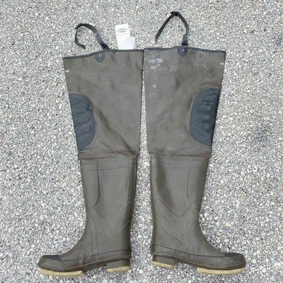 bass pro shop hip boots