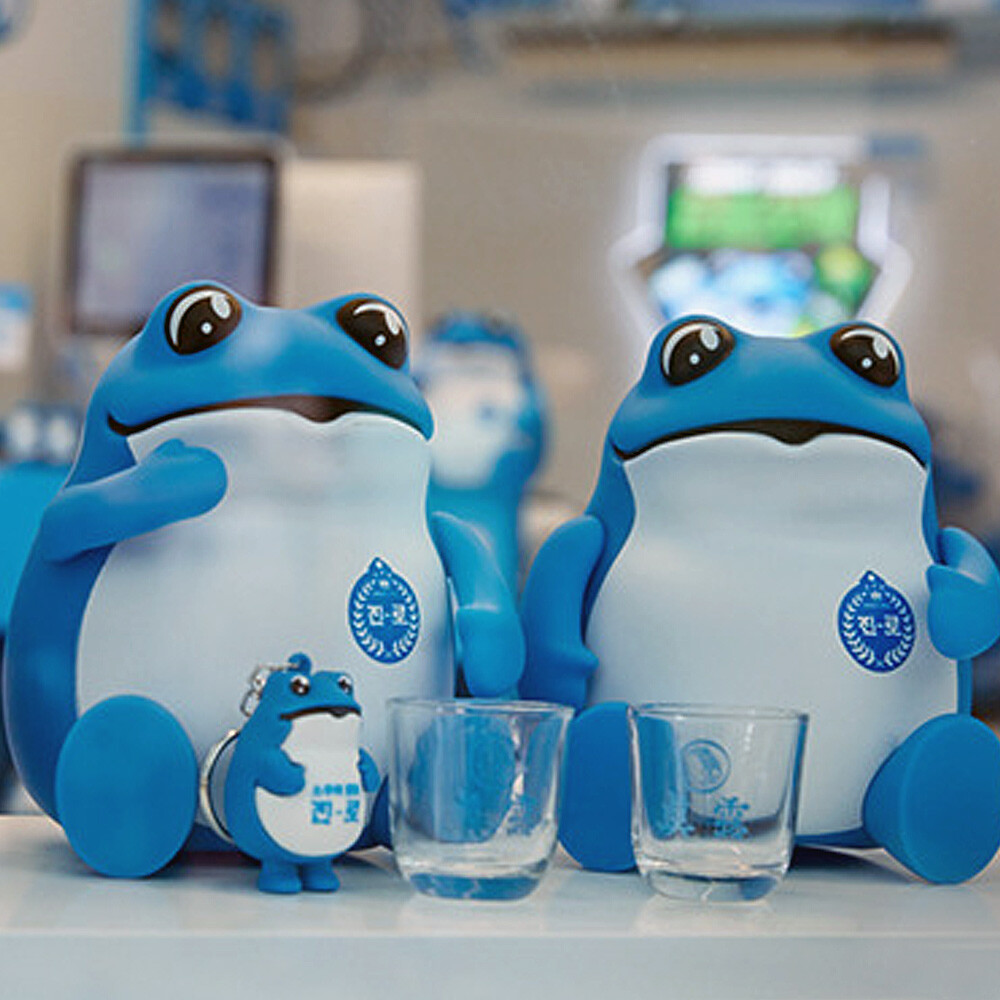 純銀99.9% 亀甲船置物 韓国造船記念品　韓国銀工芸品　ケース付き Hite Jinro Frog Toad Figure Keychain Coin Bank Shot Glass Korea