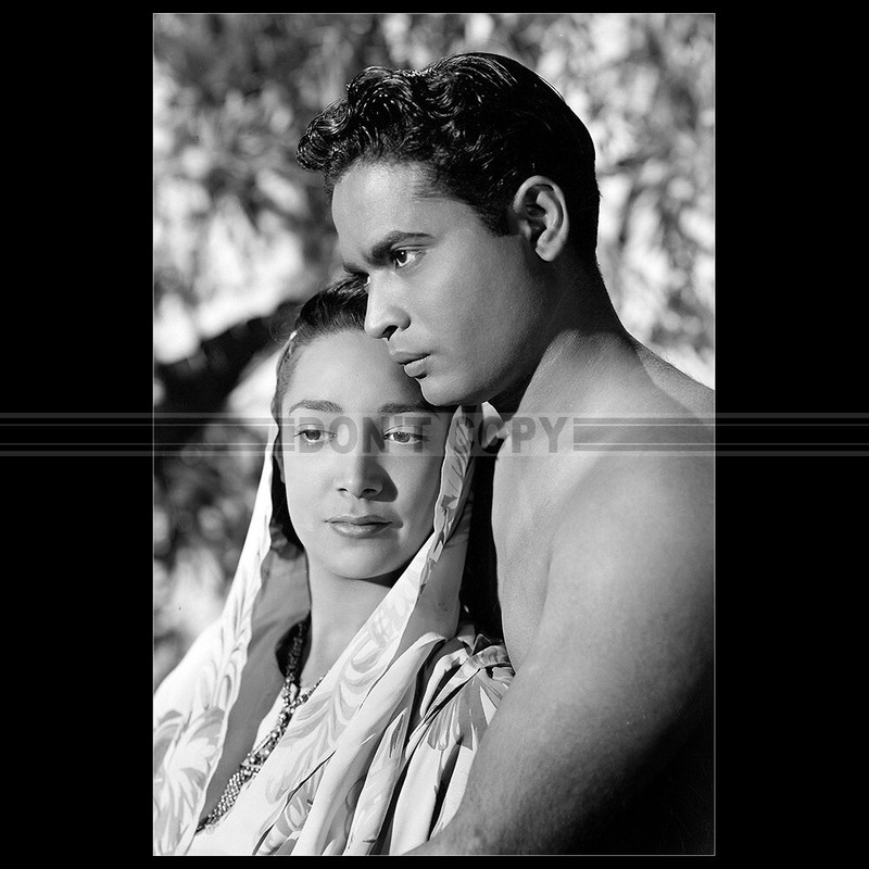 Photo F.027498 Joy Page & Sabu (Man-Eater Of Kumaon) 1948