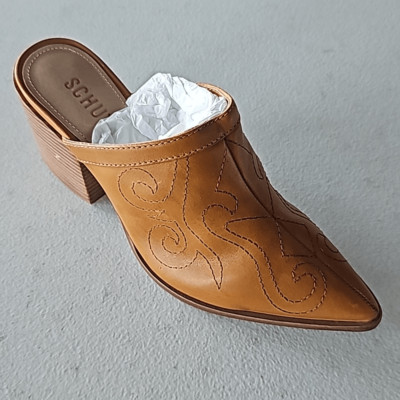 NIB Golden Ochre Zarly Pointed Leather Heel by Schutz, Size 7.5
