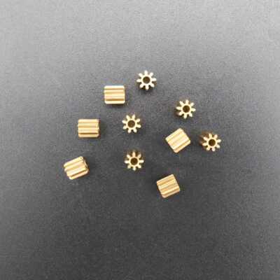 10Pcs 0.5M 8T Brass Spindle Gear Spur Bore Hole Aperture 2MM 1.95MM 8 Teeth 82A