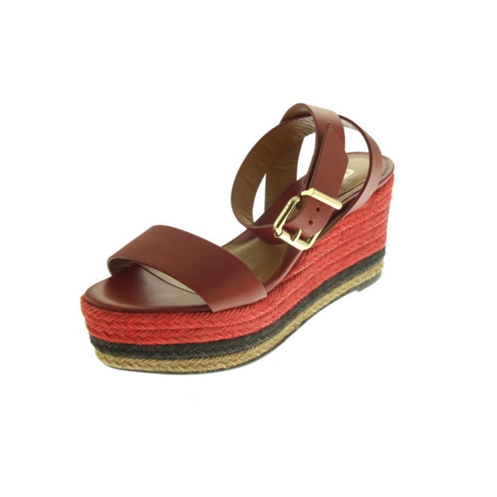 Sandalias de Cuña de Mujer Fendi y Flip Flops