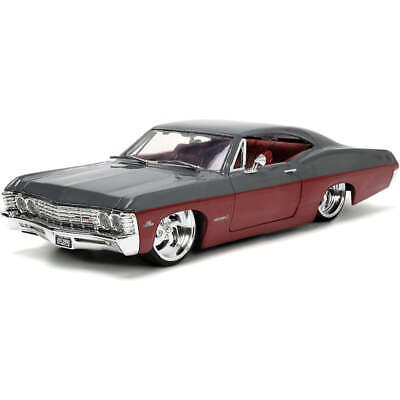 Bigtime Muscle 1967 Chevrolet Impala SS 1:24 Scale Diecast M