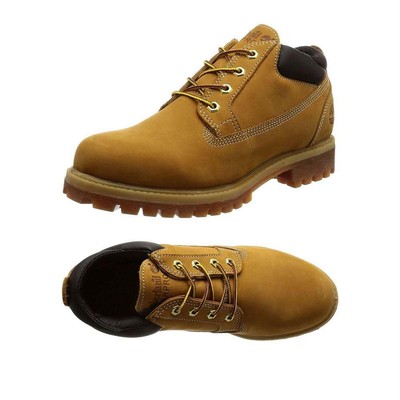 classic waterproof leather chukka boot