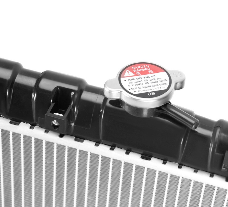 W/ Cap Radiator for Hyundai 2001-2006 Elantra 2003-2008 Tiburon 2.0L L4 2.7L V6