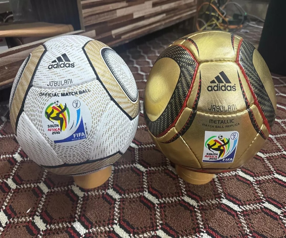 ジャブラニ　アディダス公式球　2010W杯　日本対パラグアイ Adidas Jabulani official 2010 FIFA World Cup soccer ball