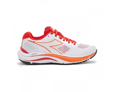 

Женские туфли Diadora Mythos Blushield 7 Vortice, белый/красный, White/red