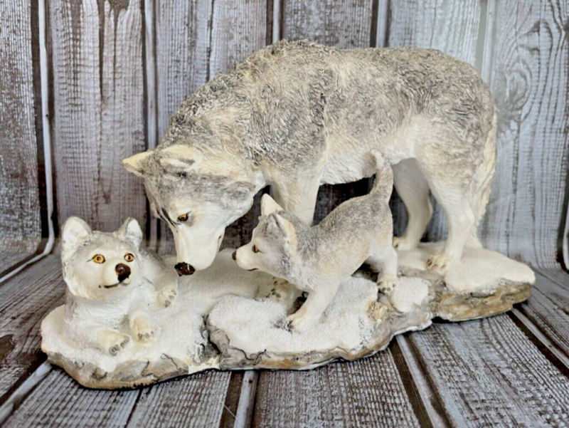 Wolf with Cubs, Resin Statue 8" x 5"