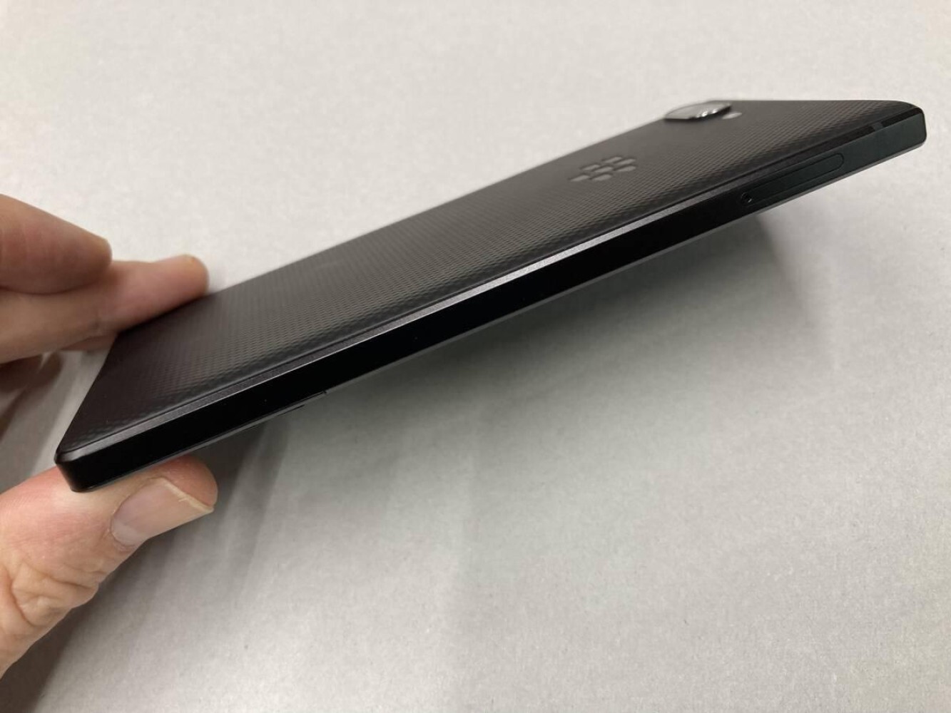 Blackberry Key2 BBF100-9 Black Ram Android SIM Free Great