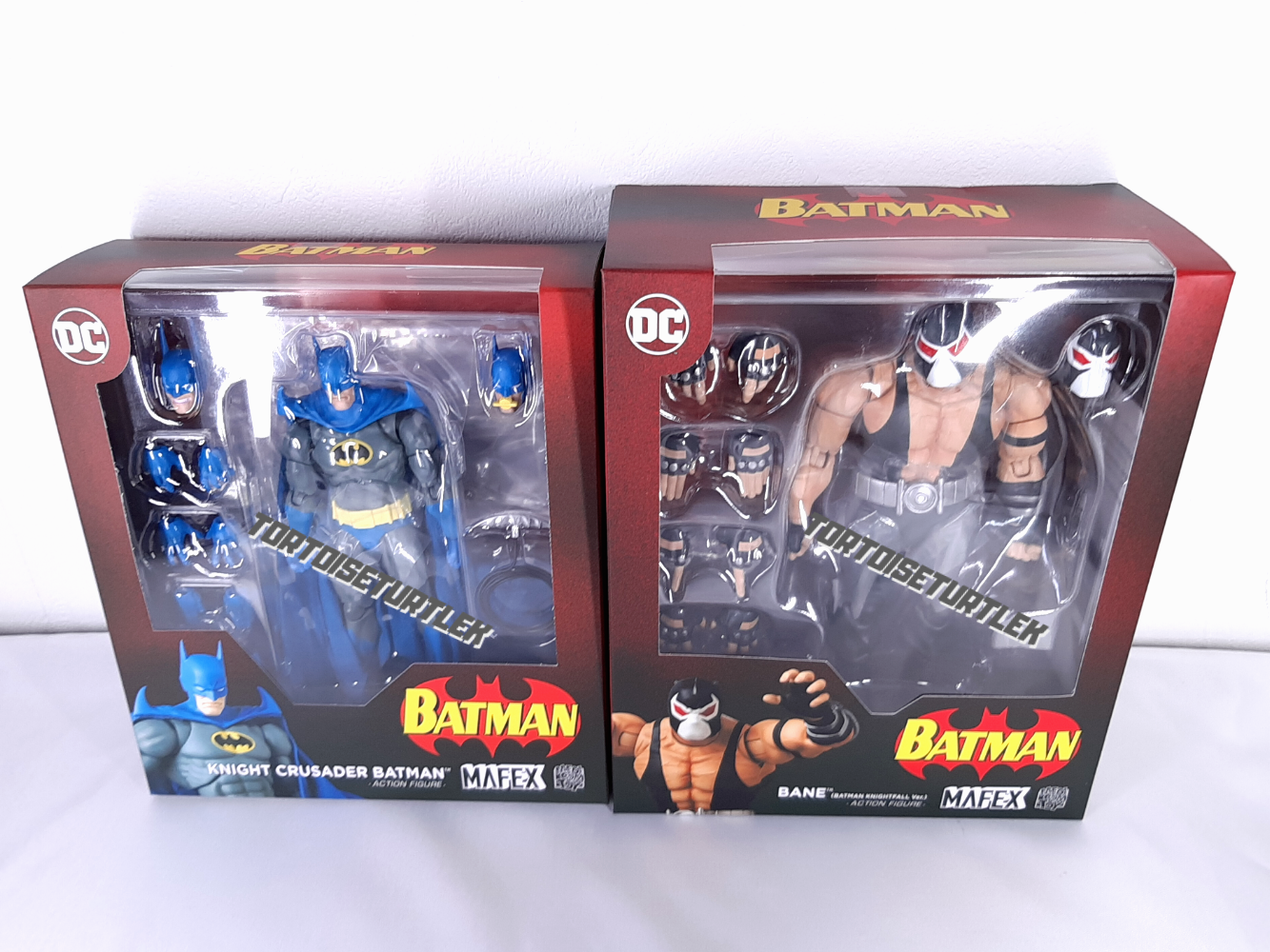 MAFEX No.216 BANEとNo.215 KNIGHT CRUSADER MAFEX 215 Knight Crusader Batman 216 Bane Batman Knightfall