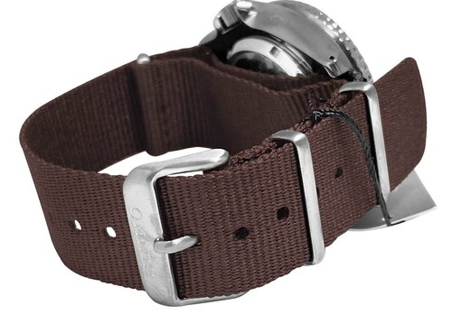 Pre-owned Seiko 5 Sports Srpd85 Automatic Watch Brown Day Date Dial Nylon Band Japan