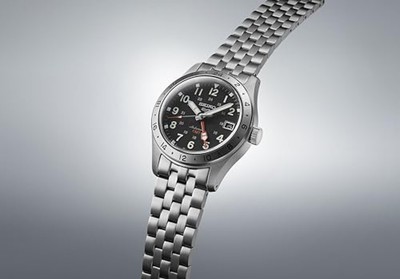 Pre-owned Seiko 5 Sports Sbsc011 Field Gmt Auto Black Watch - Stainless Steel Water-resist