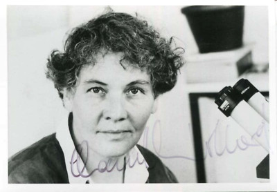 NOBEL PRIZE BIOLOGIST Christiane Nüsslein-Volhard autograph, signed photograph