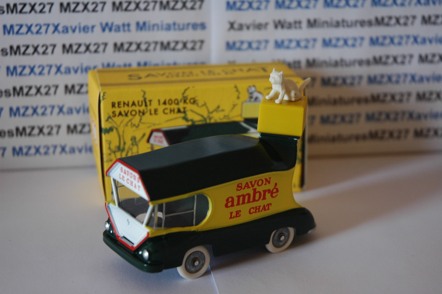 CIJ Savon Le Chat Renault 1400kg と ford CIJ Savon Le Chat Renault 1400kg と ford CIJ Réédition 1/50