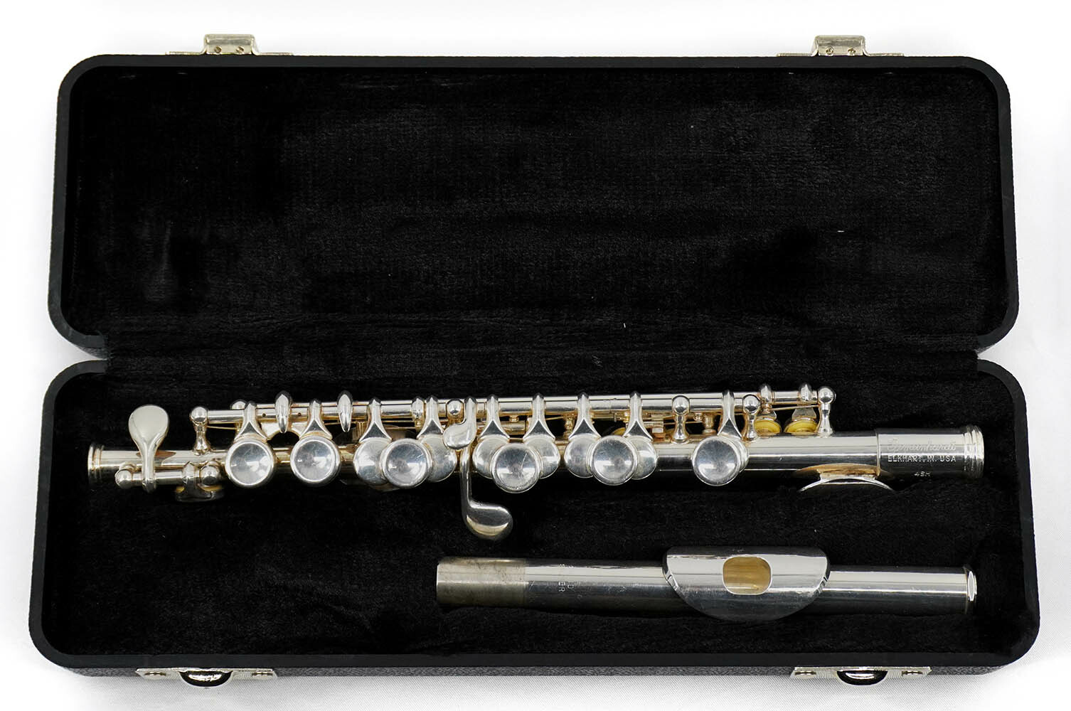 Малая флейта 7. Малая флейта 7. Пикколо музыкальный инструмент. Пикколо автомобиль. Самая маленькая труба пикколо.