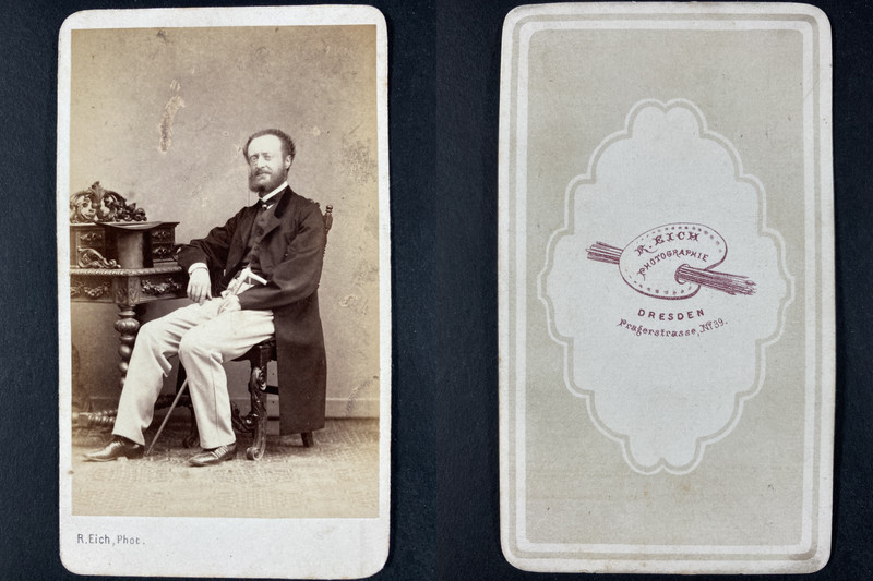 Eich, Dresden, Monsieur En Manteau Vintage Cdv Albumen Print.