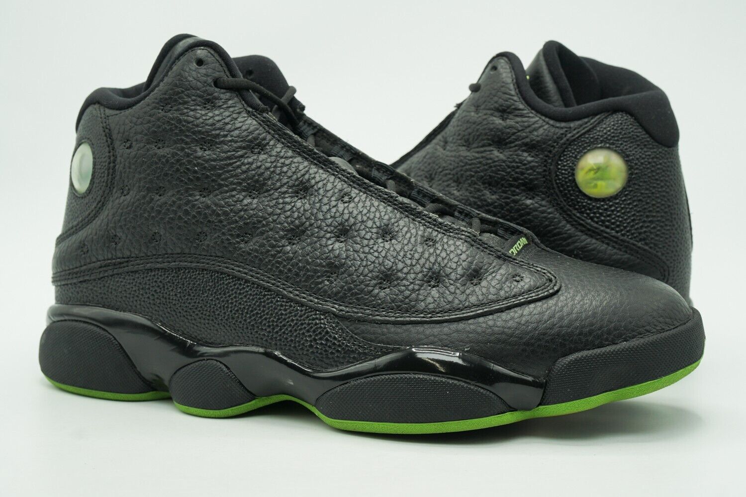 AIR JORDAN 13 XIII RETRO USED SIZE 9.5 BLACK ALTITUDE GREEN AIR JORDAN 13 XIII RETRO USED SIZE 9.5 BLACK ALTITUDE GREEN
