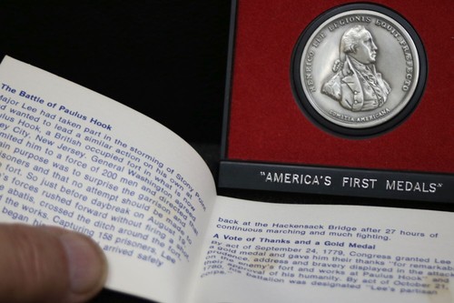 Americas First Medals ~ Henry Lee ~ John E Howard ~ OGP Sat #49  D-2