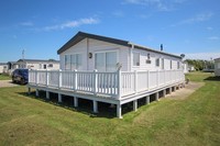 Willerby Clearwater Lodge 2017 sited at Camber Sands, E Sussex. 2 bedrooms