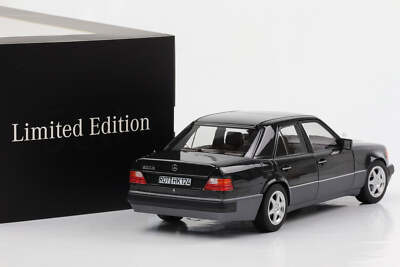 1:18 Mercedes-Benz 500 E 5.0 W124 blauschwarz metallic Norev limited 500 pcs