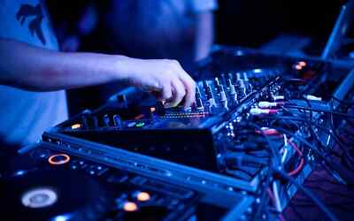 DJ PACK, 1990'S COLLECTION MULTI-GENRE (SEE DESCRIPTION)